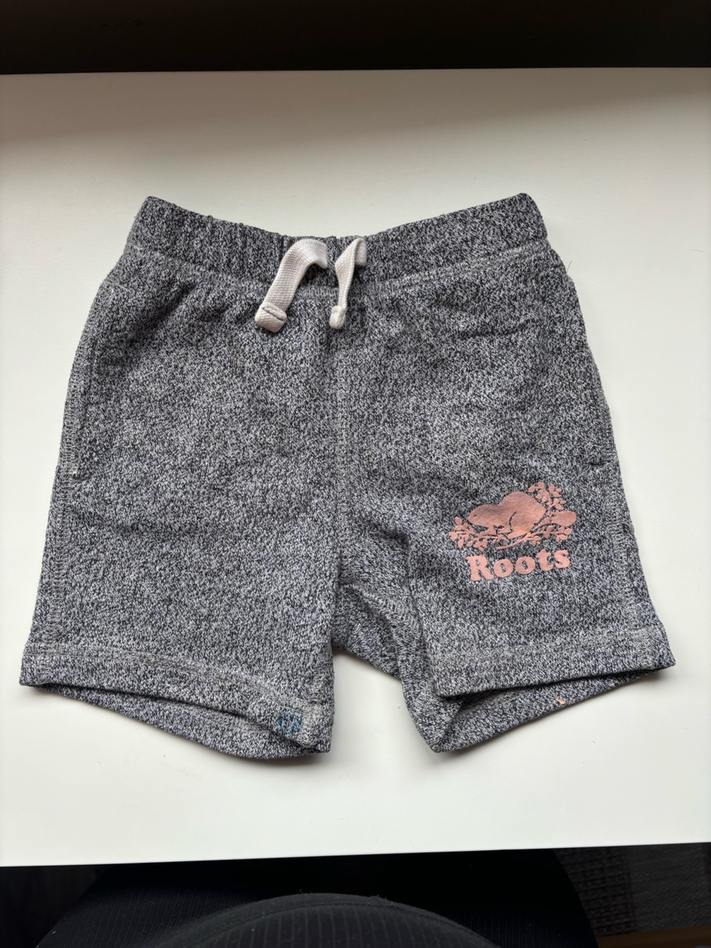 ROOTS kids salt and pepper shorts with pink writing